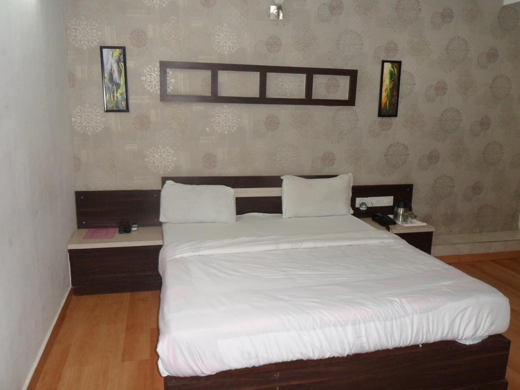 Hotel Avion Inn อาเมดาบัด ห้อง รูปภาพ